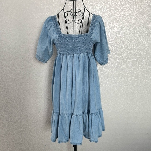 Venus Smocked Denim Mini Dress Size S - Picture 1 of 3